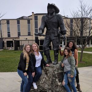 Meet your Posher, Olivia leigh